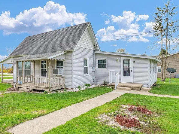 207 E Madison St, Homer, IL 61849