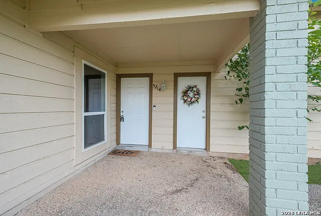 2 bed, 2.0 bath, 950 sqft, $1,250 — Photo 3