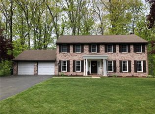 233 Thornwood Dr, Butler, PA 16001