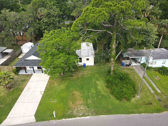 3rd image of 352 Fortuna Ave