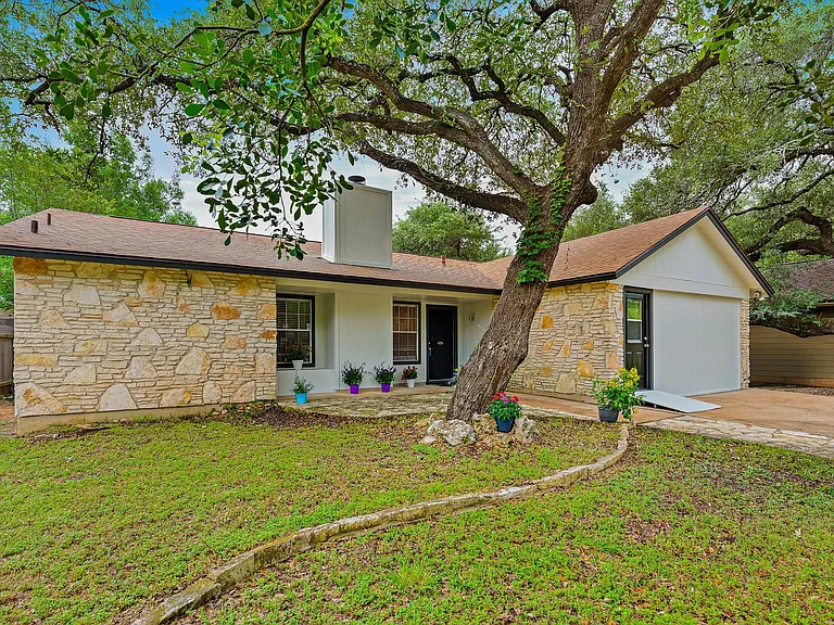 8022 Scotland Yard — Photo 2