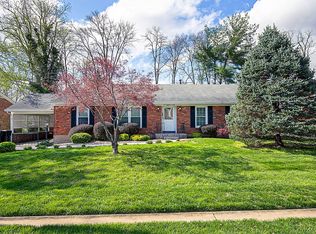 8911 Pine Lake Dr, Louisville, KY 40220