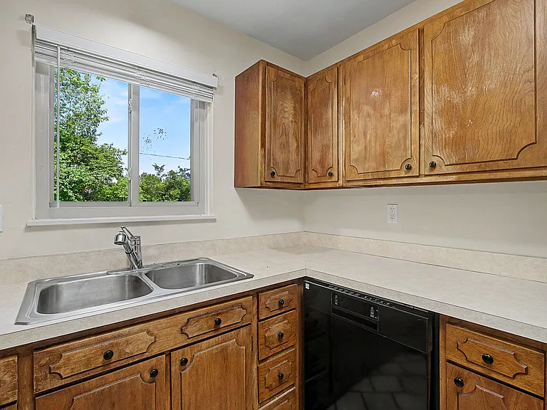 819 Gleneagle Dr — Photo 28