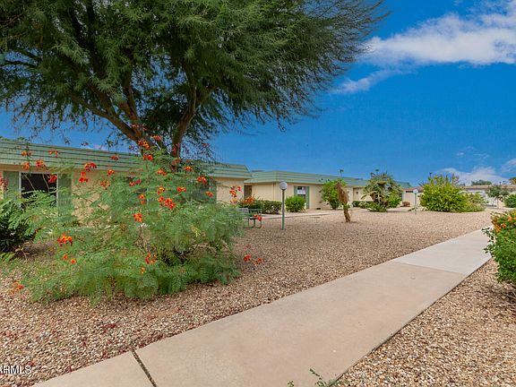 3rd image of 10548 W OCOTILLO Drive