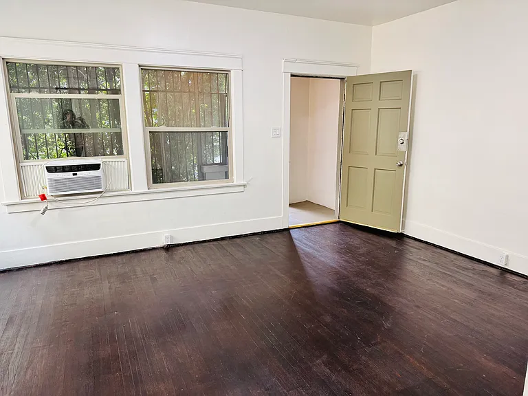 1446 N Gardner St #1446 — Photo 8