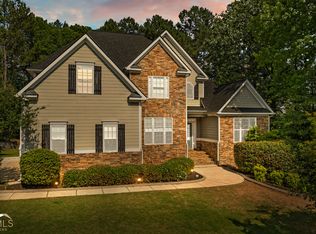 224 Beaconsfield Dr, Sharpsburg, GA 30277