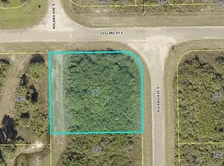 810 Milano Ave S, Lehigh Acres, FL 33974