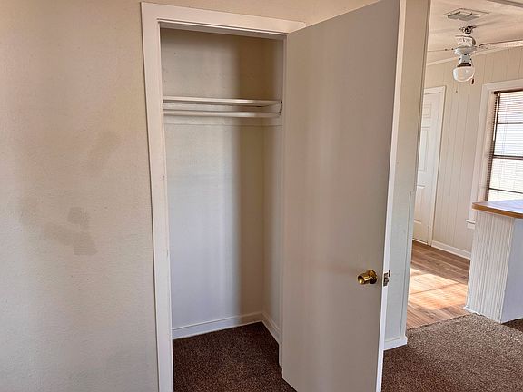 5th image of 2907 Moffett Ave