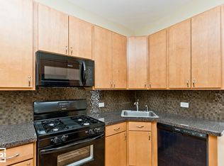 3237 N Kedzie Ave #1, Chicago, IL 60618