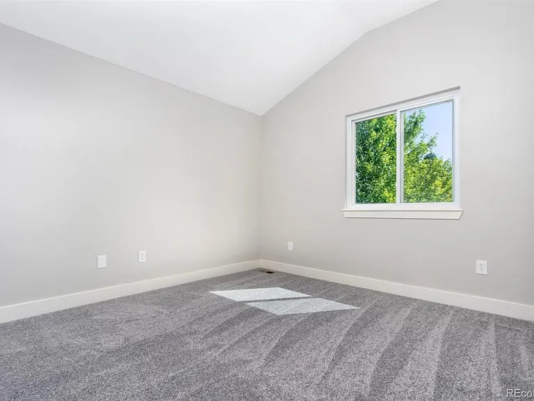 2505 Spring Hill Ct — Photo 20