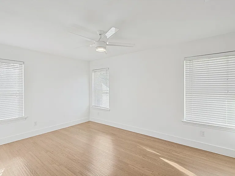 6912 Clemson Dr — Photo 25