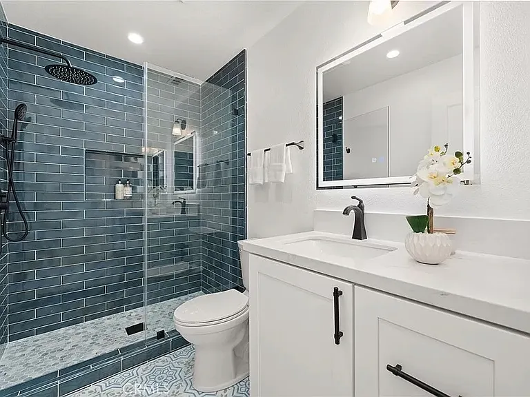 24643 Santa Clara Ave #7 — Photo 24