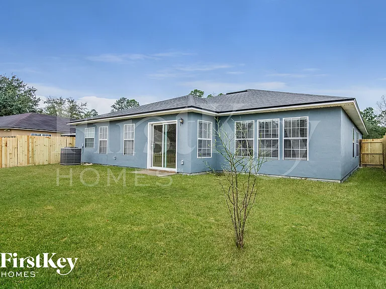 12241 Pebble Point Dr W — Photo 15