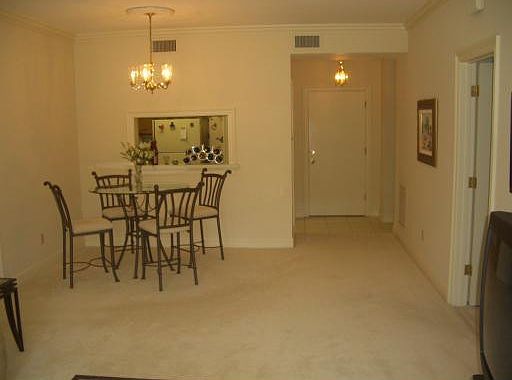 4th image of 400 Rue St #Ann-207
