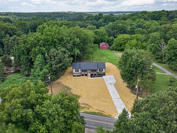 4th image of 2274 Darwick Rd
