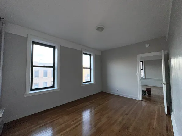 646 Argyle Road image 1 of 12