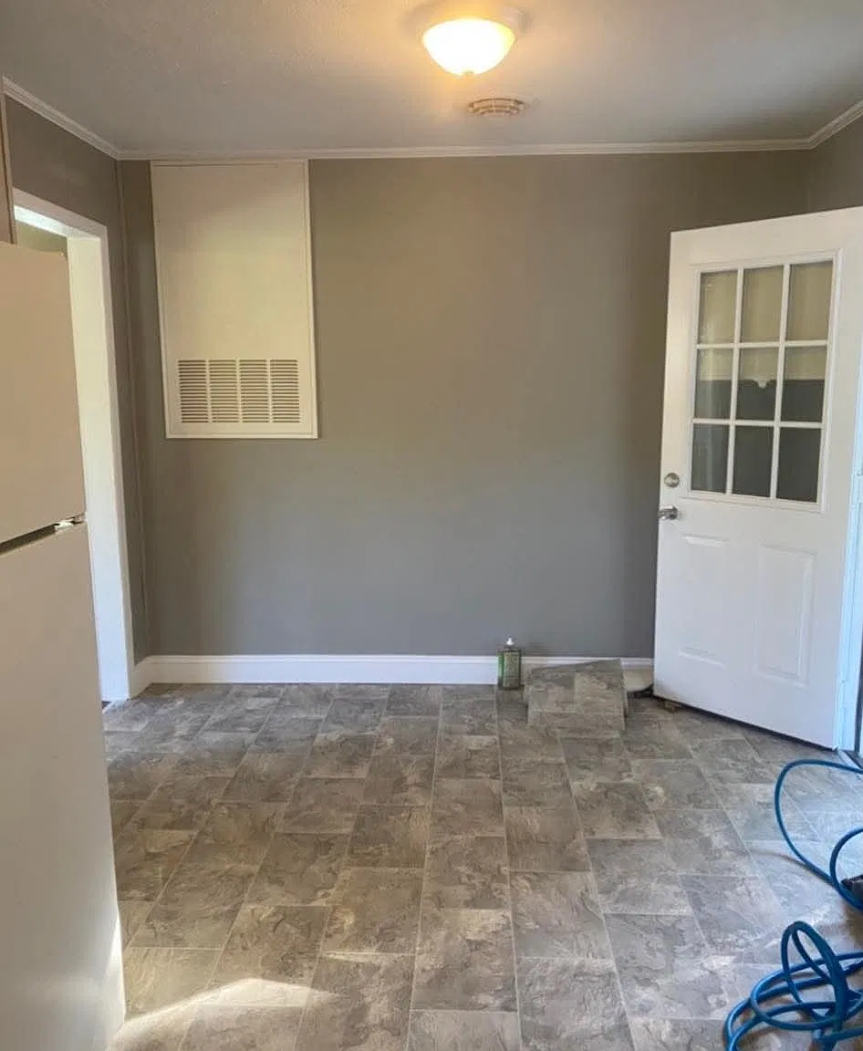 2 bed, 792 sqft, $975 — Photo 2