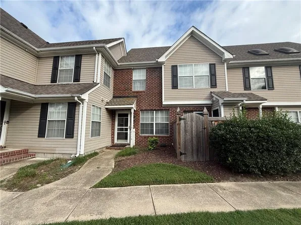 2116 Willow Point Arch, Chesapeake, VA 23320