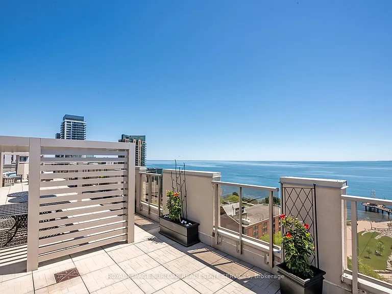 1477 Lakeshore Rd #704 — Photo 31