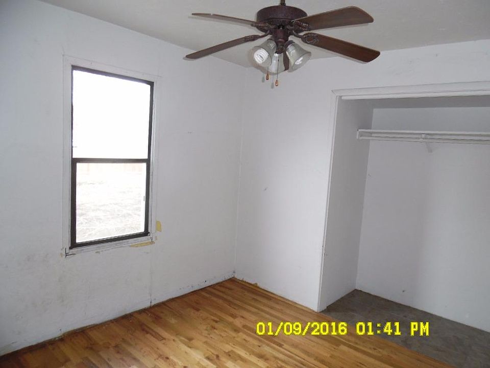 1st image of 829 Beekman Ave
