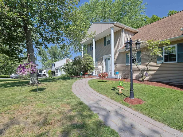 10 The Drive, Westtown, NY 10998