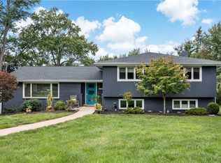 2640 Thorntree Dr, Pittsburgh, PA 15241