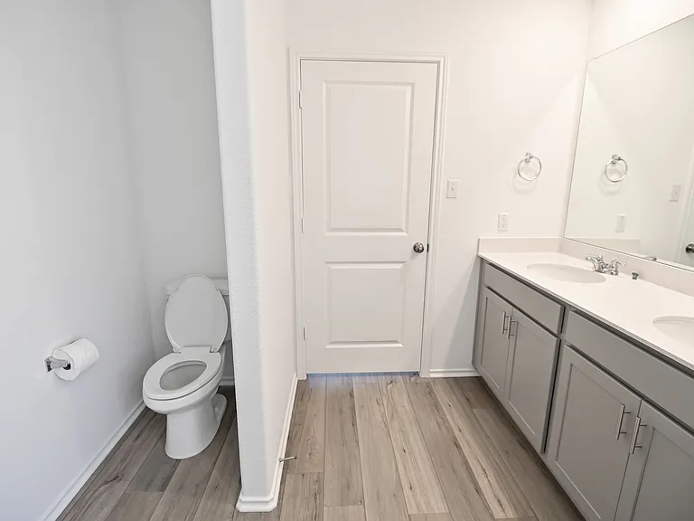 213 Magione St #1 — Photo 12