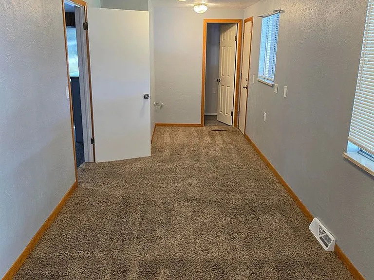 1403 Frontier St — Photo 16