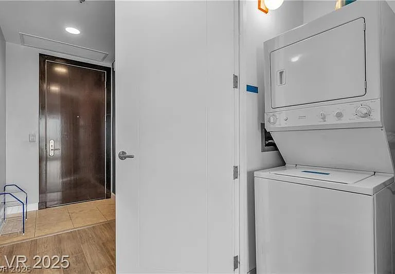 4525 Dean Martin Dr #3207 — Photo 65