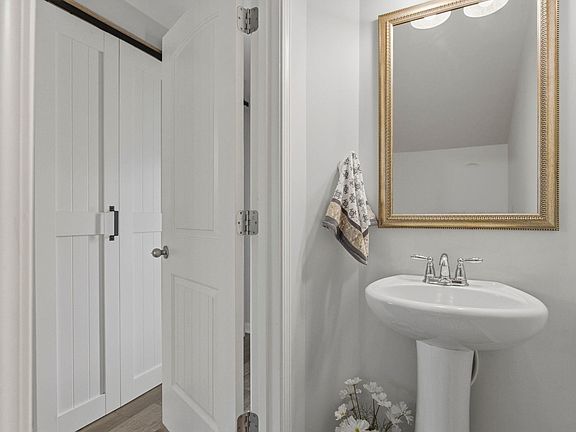 4th image of 133 Frost Flower Way