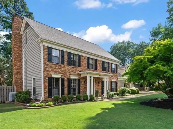 8691 Cumbernauld Cir S, Germantown, TN 38139