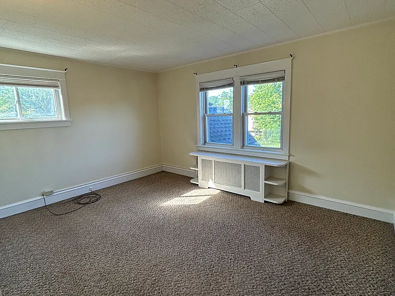 115 Diamond St — Photo 9