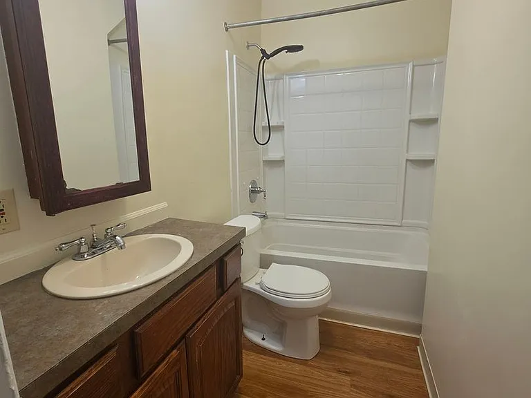242 W Highland Ave — Photo 9
