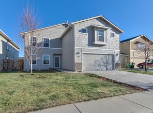 880 W Apple Pine St, Meridian, ID 83646