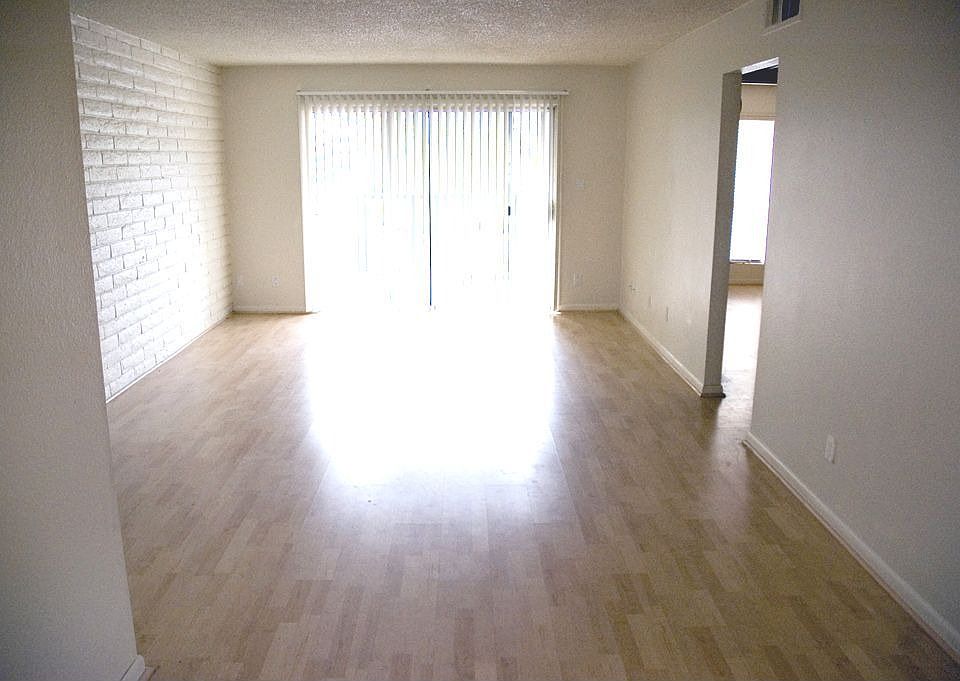 2nd image of 4354 N 82nd St Unit 253