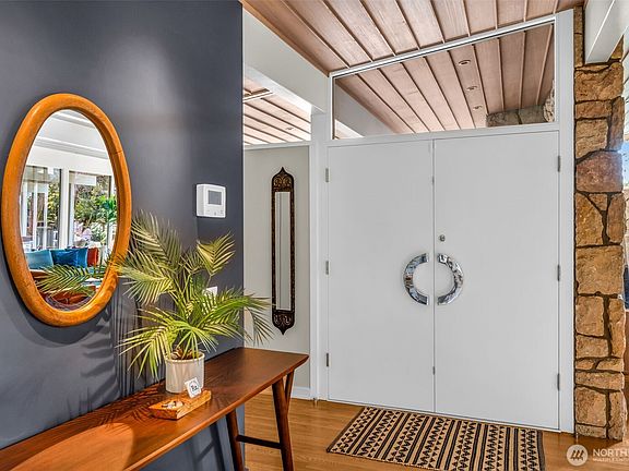 4th image of 6437 Hampton Road S