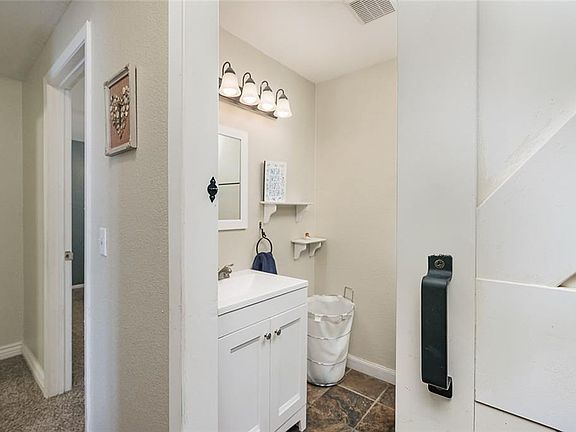 5th image of 3472 Canyon Dr