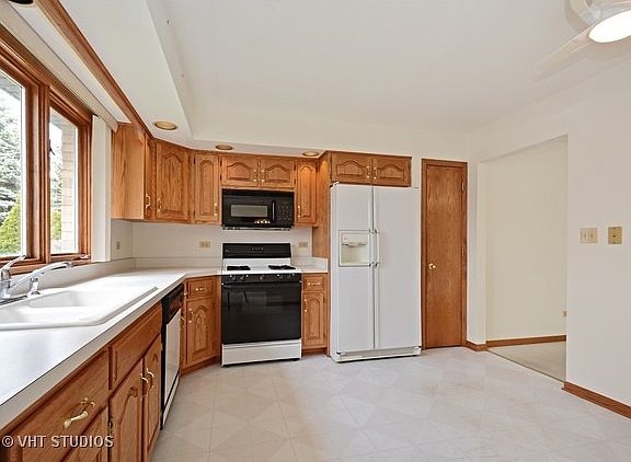 5th image of 15644 Shenandoah Dr #15644