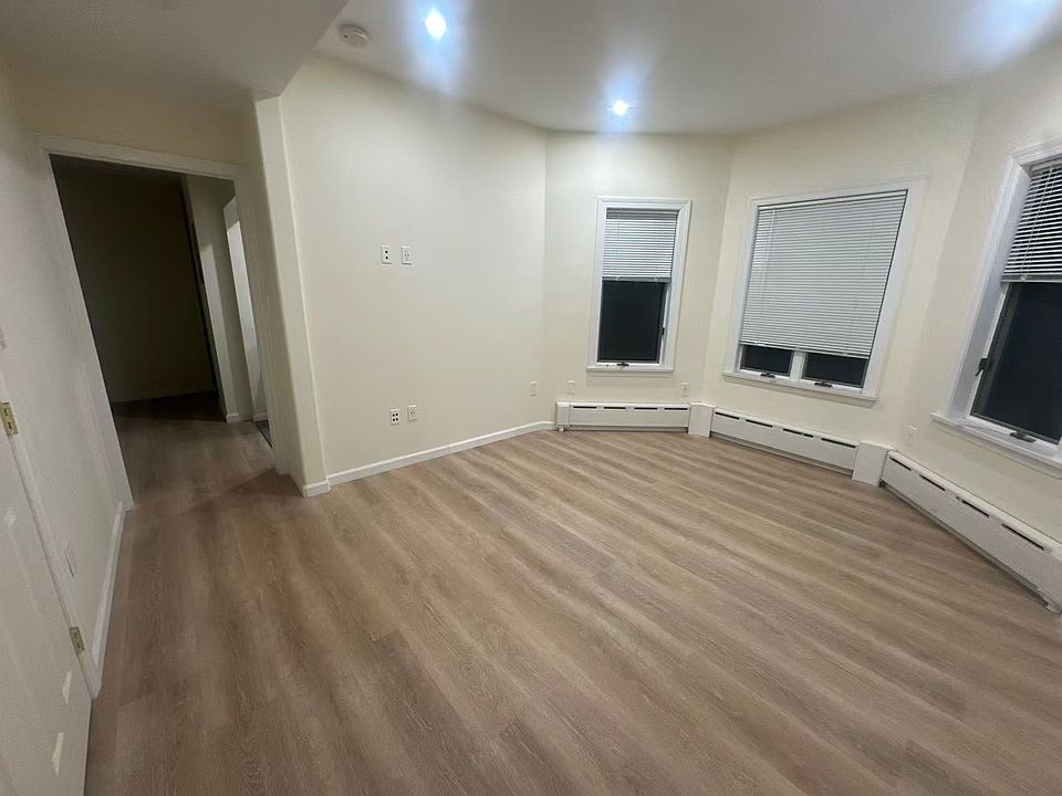 1st image of 8742 23rd Ave #2FR