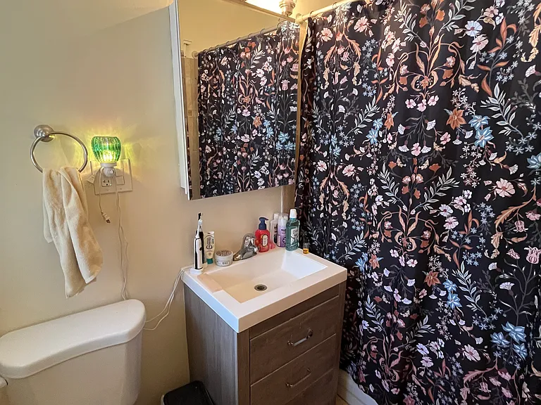 1223 W Waveland Ave #3 — Photo 6