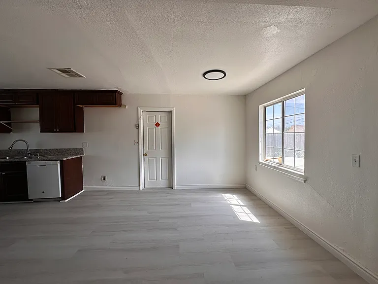 2146 Cantaria Ave — Photo 5