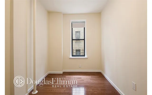 Rented by Douglas Elliman | media 15