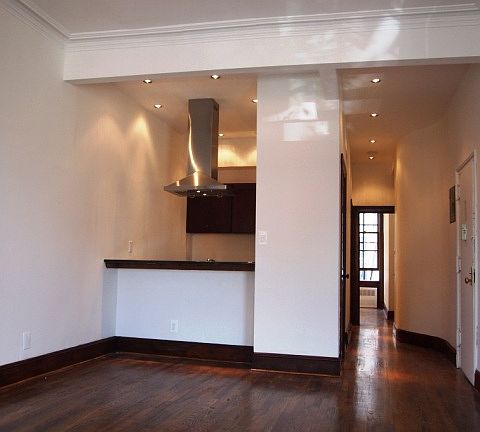 2nd image of 670 Fulton St APT 2