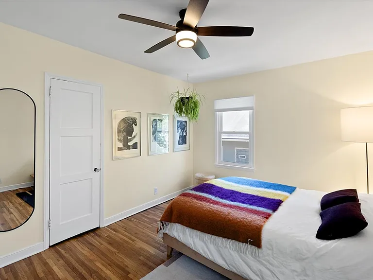 Bedroom 5 (upstairs)