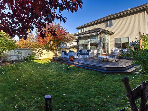 3rd image of 192 Ridgehaven Cres