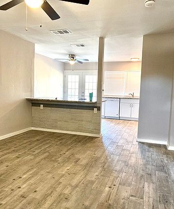 4th image of 7319 Cabin Creek Dr