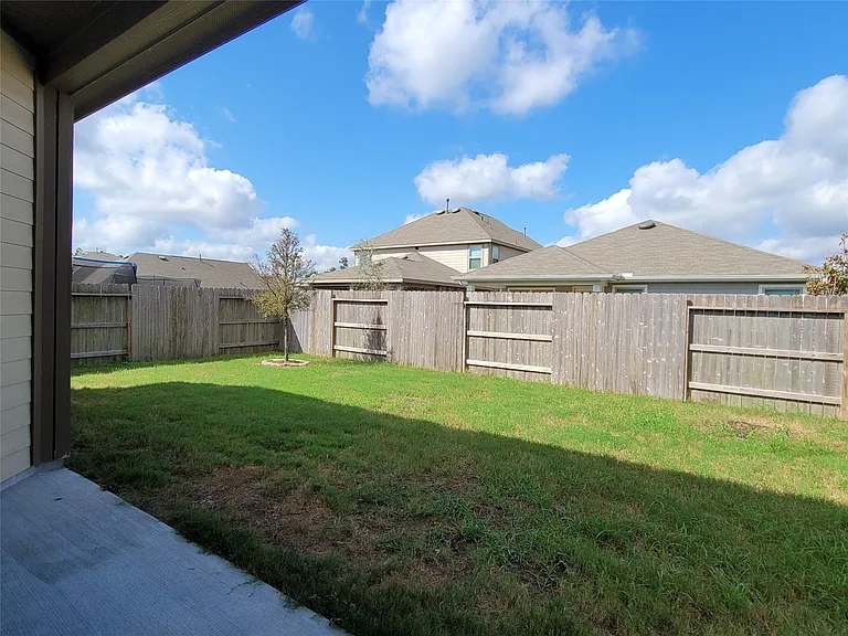 1128 Swinford Ct — Photo 11