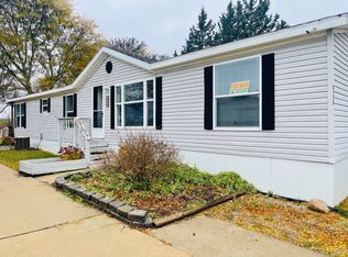 6179 Heathwood #249, White Lake, MI