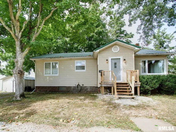 109 Main St, Golden, IL 62339