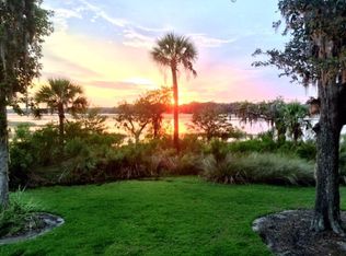 28 Eagle Ridge Dr, Savannah, GA 31406